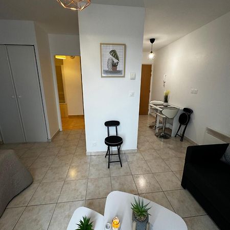 Appartement Le Studio Du 72 à Bussy-Saint-Georges Extérieur photo