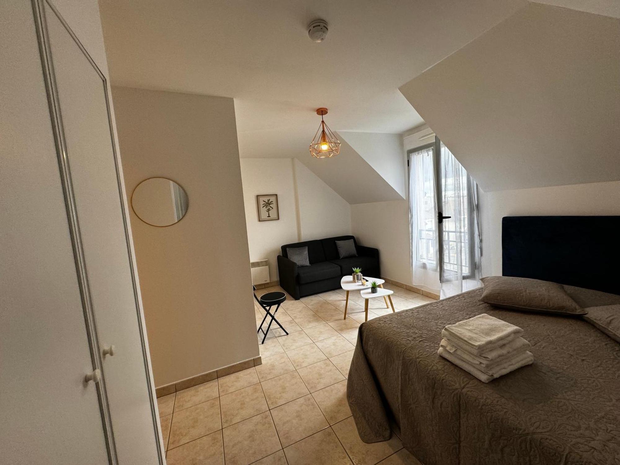 Appartement Le Studio Du 72 à Bussy-Saint-Georges Extérieur photo