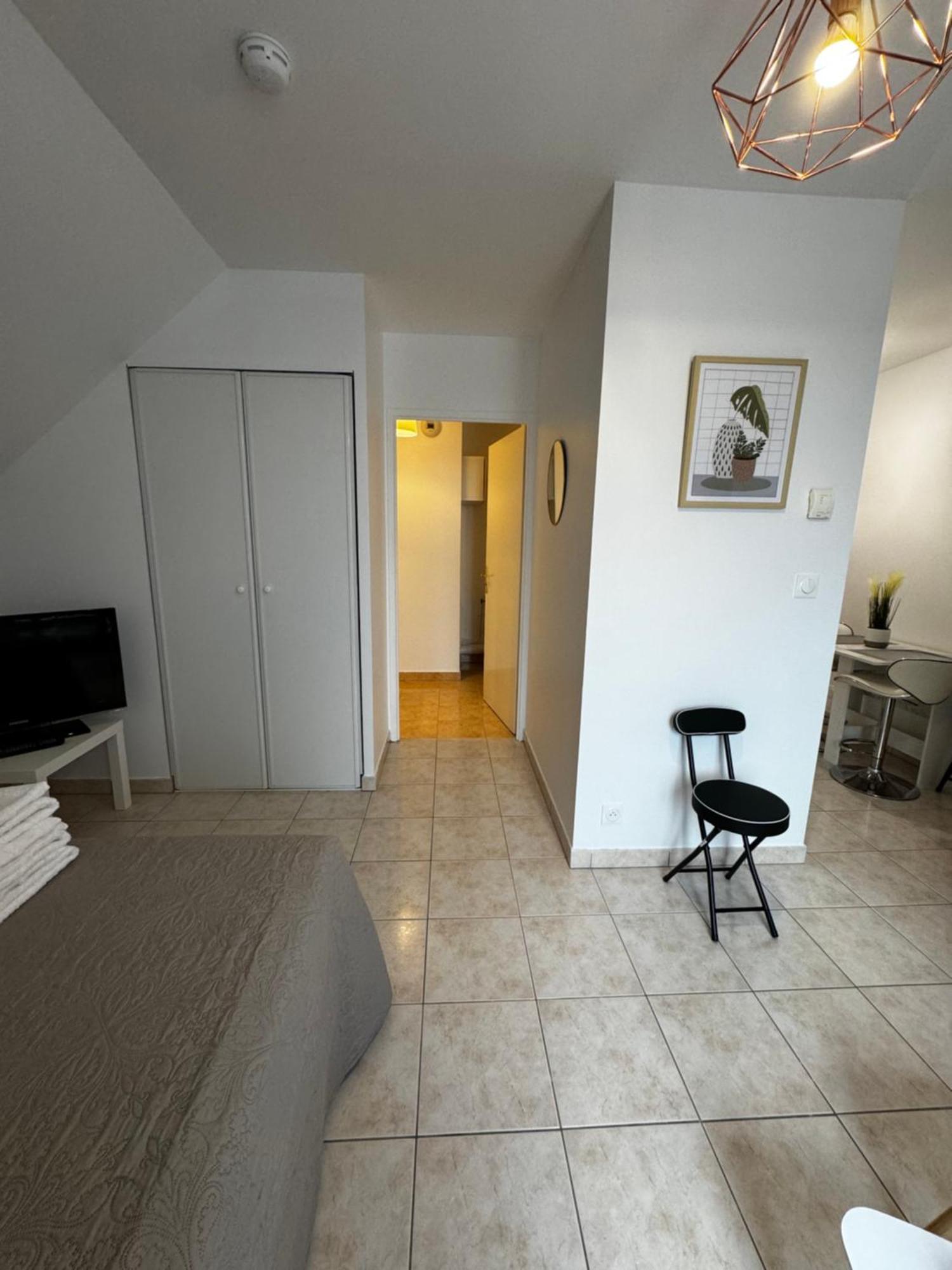 Appartement Le Studio Du 72 à Bussy-Saint-Georges Extérieur photo