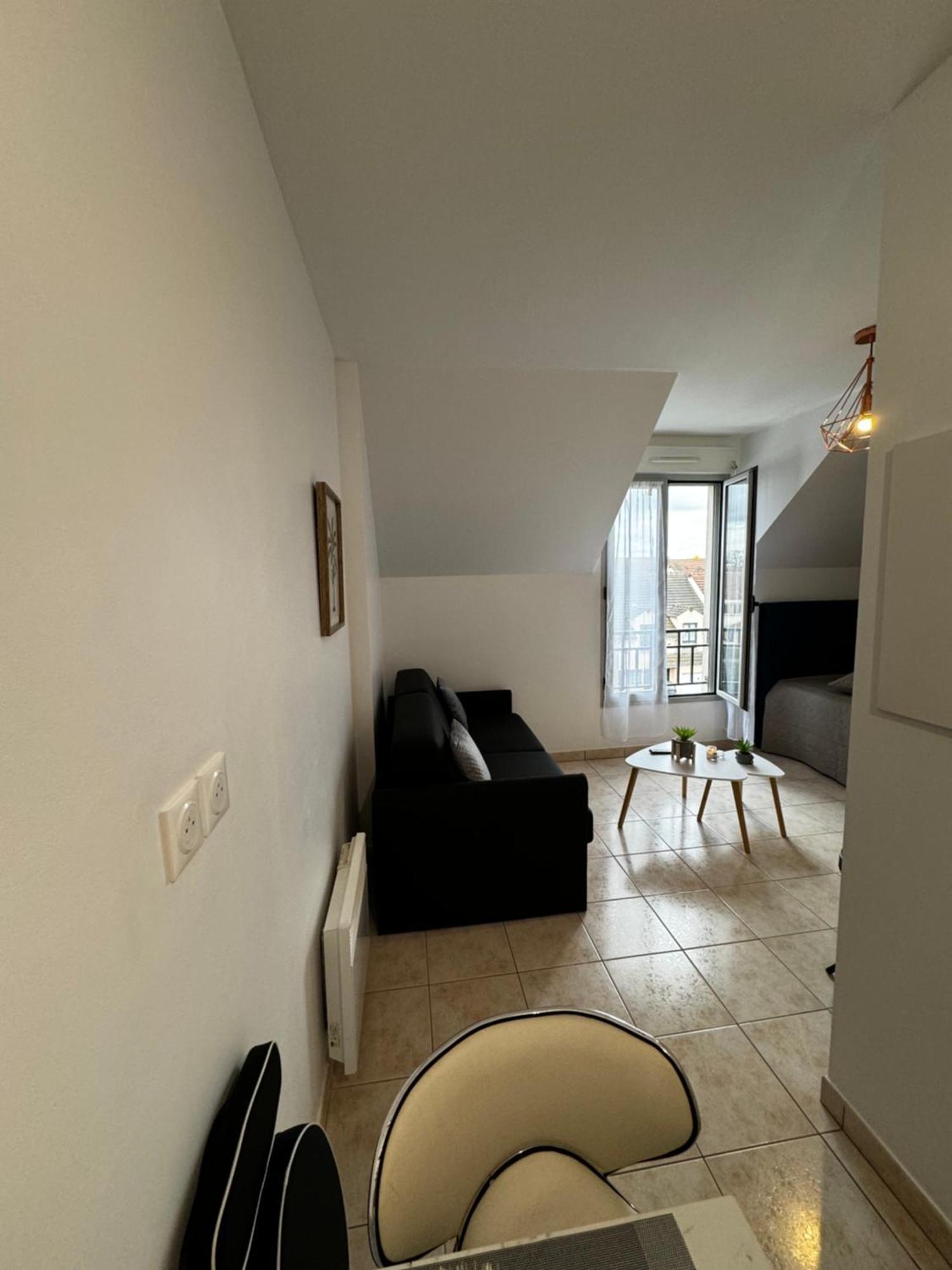 Appartement Le Studio Du 72 à Bussy-Saint-Georges Extérieur photo